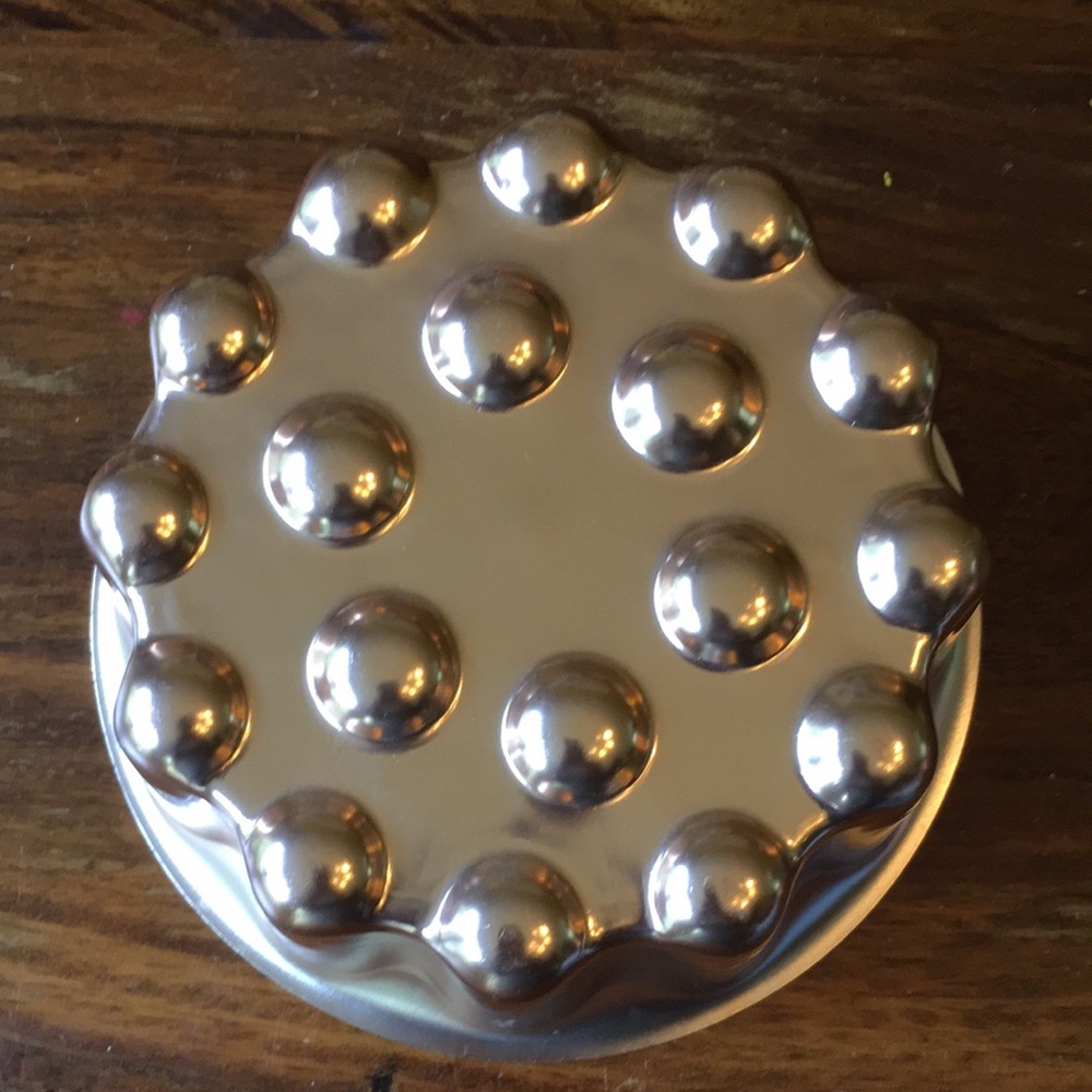 Gold or Light Copper Color Vintage Jello Mold Baking Pan Kitchen Wall Decor